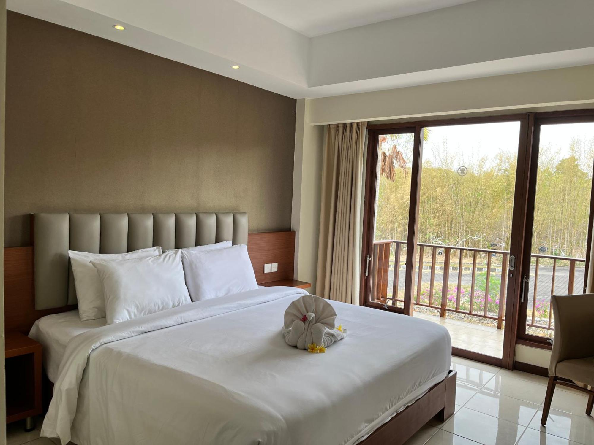 New Kuta Hotel By Lorin Uluwatu Eksteriør bilde