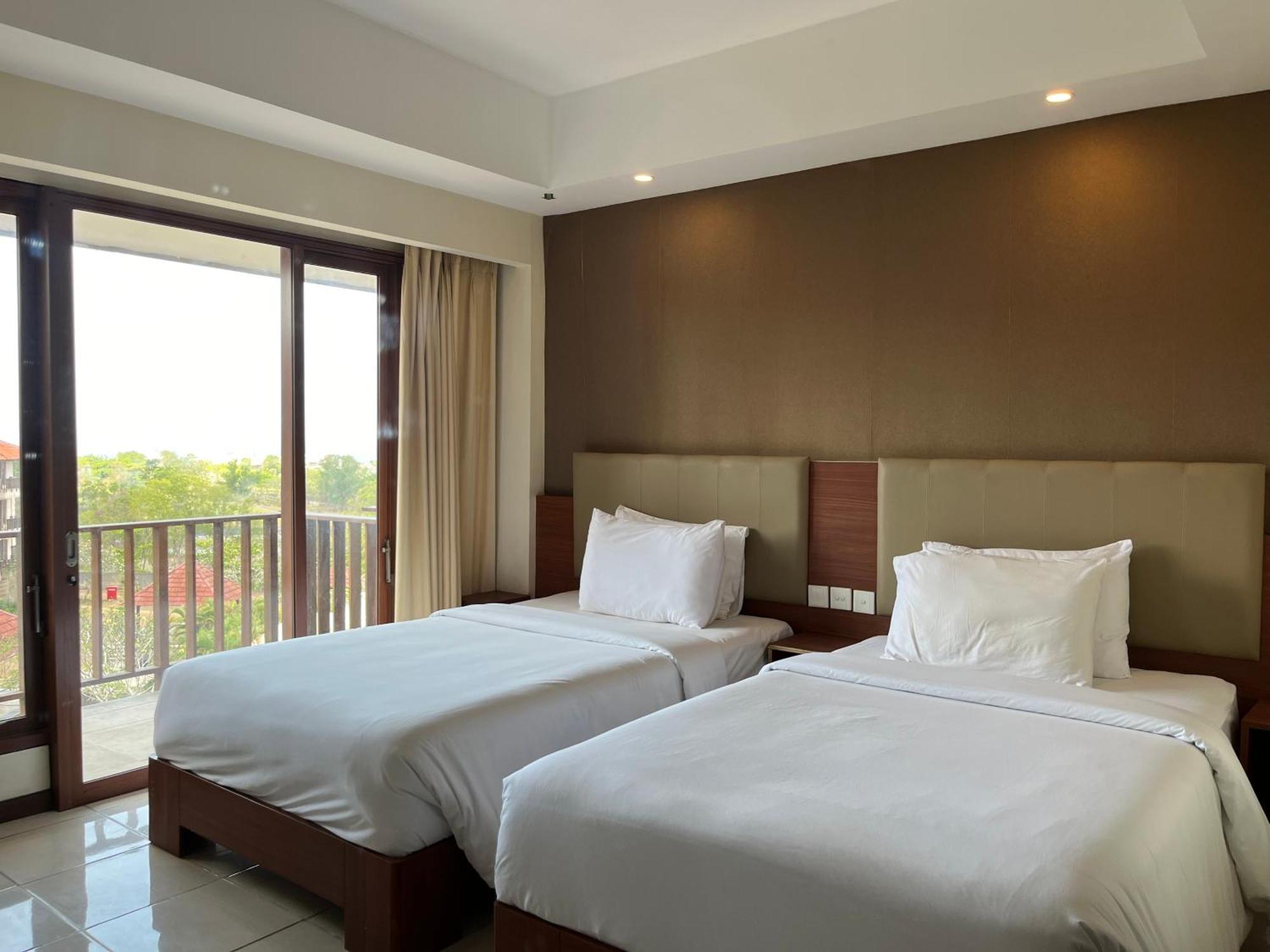 New Kuta Hotel By Lorin Uluwatu Eksteriør bilde